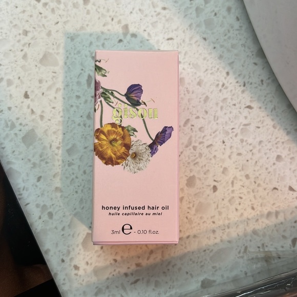 SOLD Cosmetic bundle - Picture 8 of 8